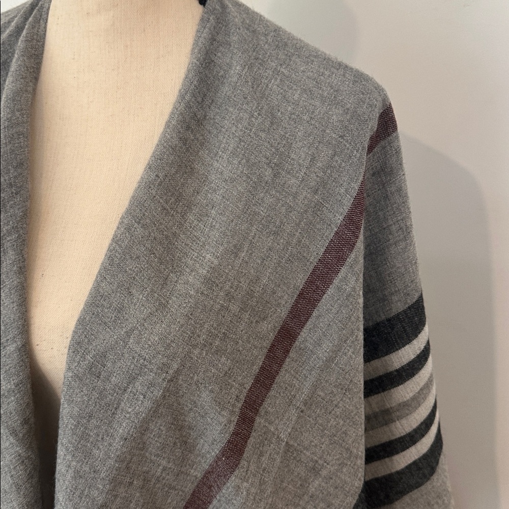 V Fraas Plaid Ruana Wrap Open Shawl Cape Poncho One Size made in Germany - Picture 2 of 4
